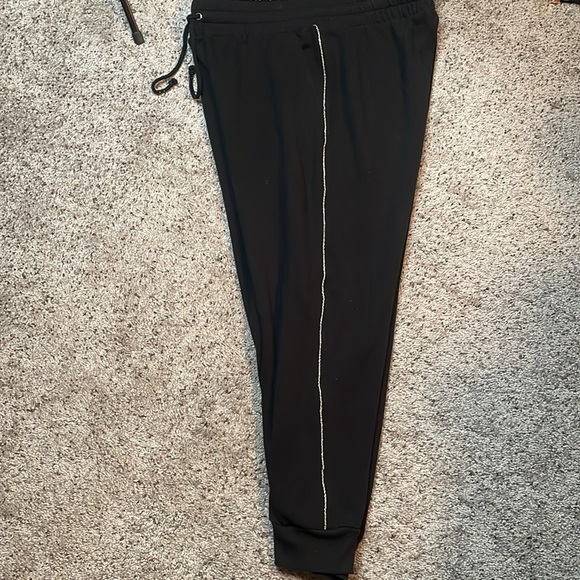 Victoria’s Secret On Point Woman’s Black Bling Joggers Size Large - Picture 6 of 9